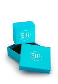 Deux boîtes à bijoux turquoise, une ouverte montrant l'intérieur noir, toutes deux étiquetées « Elli by Julie & Grace » en texte blanc.