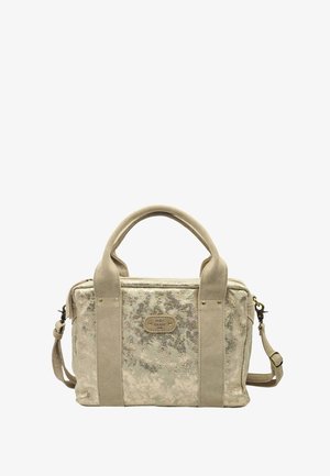 Sac à main beige texturé avec deux poignées, bandoulière amovible et une petite étiquette de marque rectangulaire au centre avant.