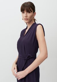 Jimmy Key V-NECK BELTED STYLISH WOVEN JUMPSUIT - Jumpsuit - dark blue