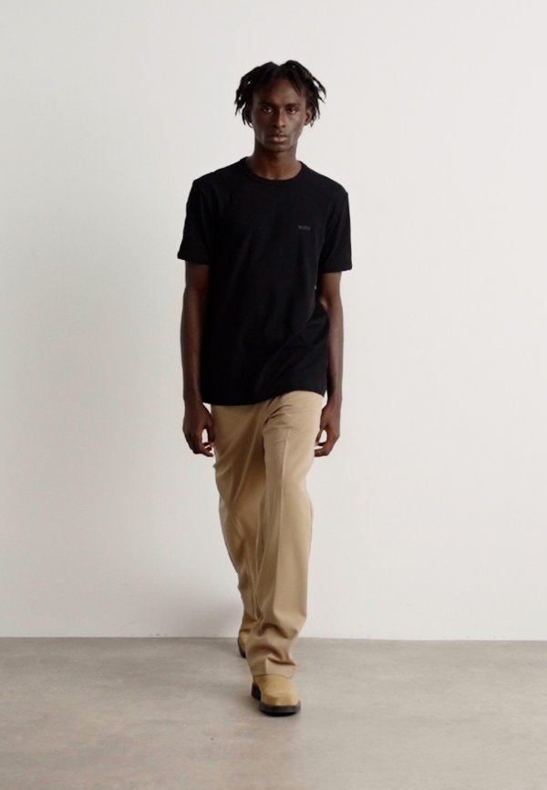 TEE TAPE - Print T-shirt3