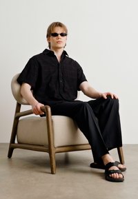 Les Deux CHARLIE SHIRT - Marškiniai - black