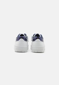 Tommy Hilfiger NATHAN UNISEX - Sneaker low - white/blue