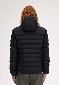 Fred Perry CON - INSULATED HOODED - Giacca invernale - nero