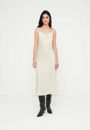 YASTHEA STRAP LONG DRESS - Cocktailkjole - gardenia