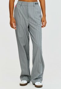 SZEROKIE MANHATTAN STYLE - Kalhoty - grey