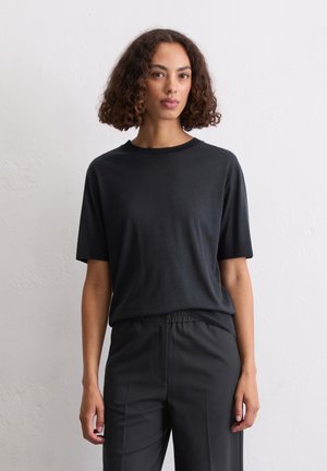 LUXURY - Basic T-shirt - deep night blue