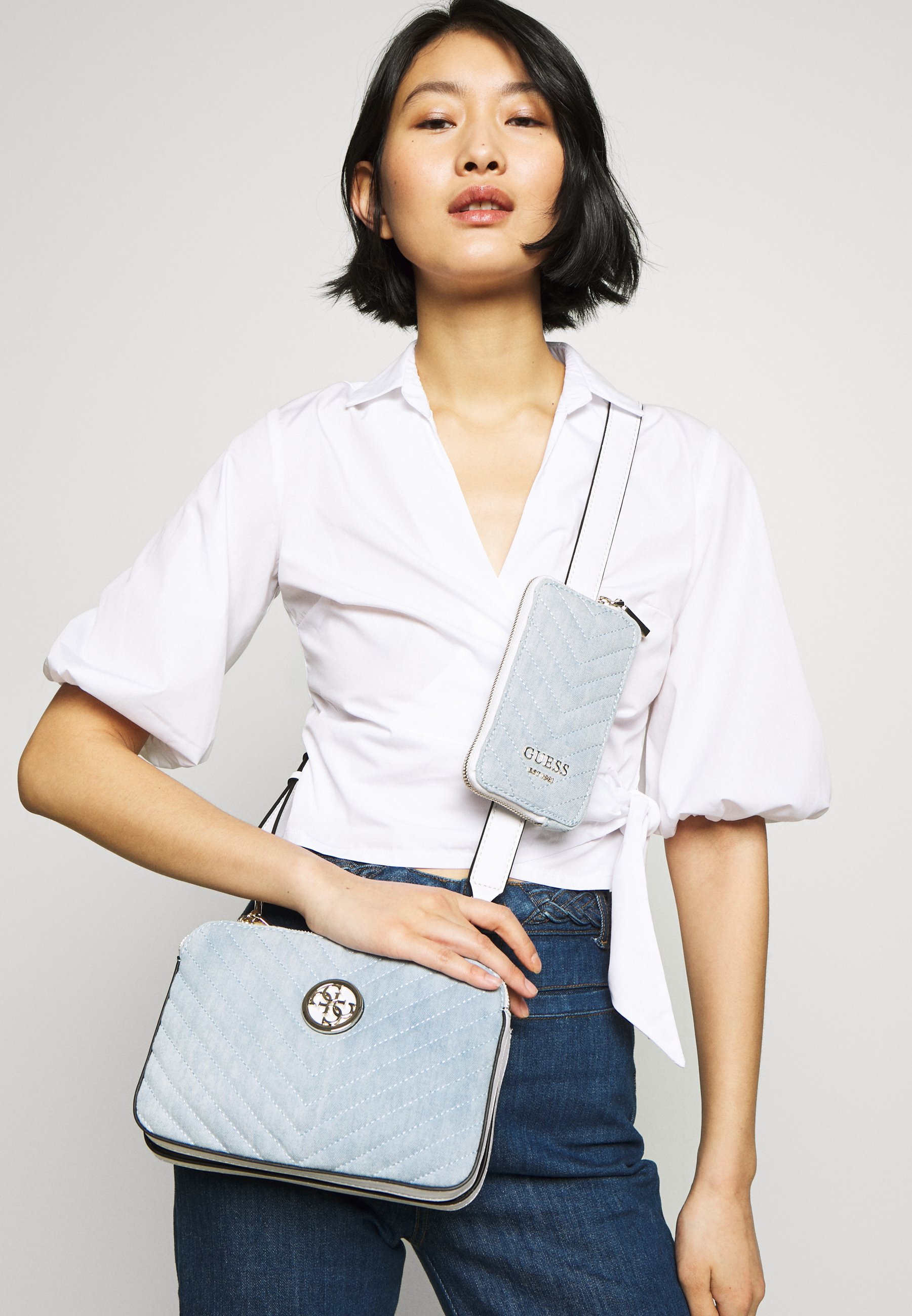 Guess BLAKELY STATUS CROSSBODY SET Skulderveske blue Guess BLAKELY STATUS CROSSBODY SET Skulderveske blue