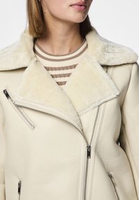 Pieces NORA AVIATOR - Faux leather jacket - birch