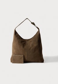 Unselected, brown