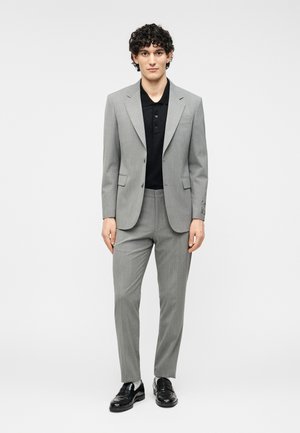 DAILY TRAVEL SUIT - Suit - light grey