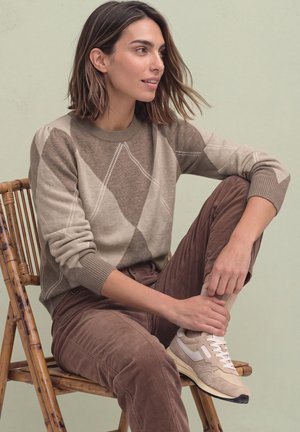 Street One, LONG-SLEEVE SWEATER WITH ARGYLE PATTERN - Pullover - sanded amber mel
