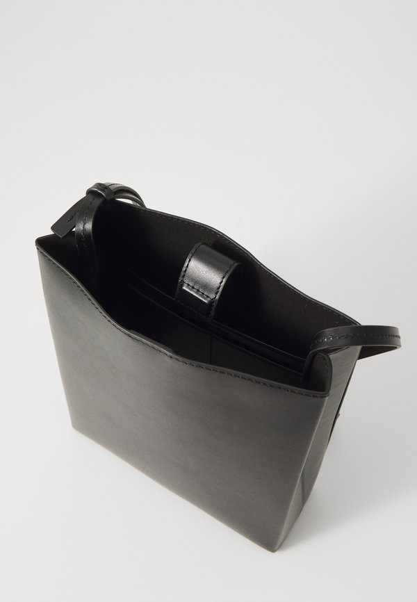 LINE CROSSBODY BAG - Cross body bag4