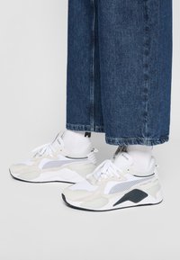 Puma - RS X HERITAGE UNISEX - Baskets basses - white/cool light gray Image miniature 1