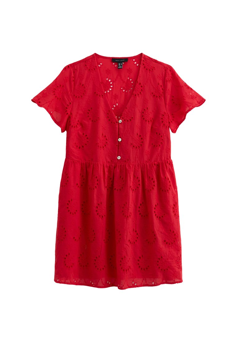 Rode jurk met korte mouwen, V-hals, knopen aan de voorkant en decoratief oogjespatroon. Vloeiend, textuurstof met een geplooide taille.
