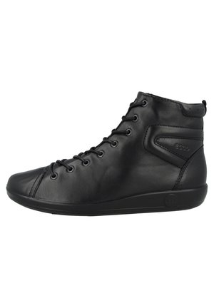 Baskets montantes en cuir noir avec lacets noirs, bout arrondi et col matelassé à la cheville, présentées de profil sur fond blanc.