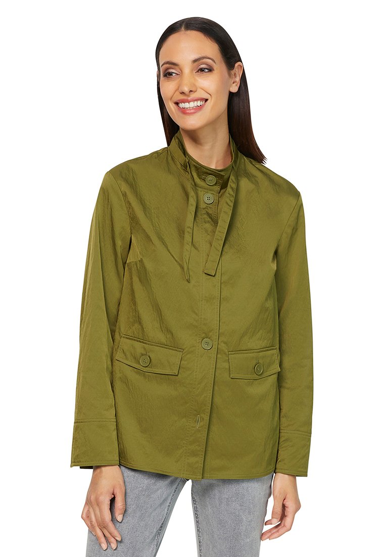 heine Lichte jas kaki