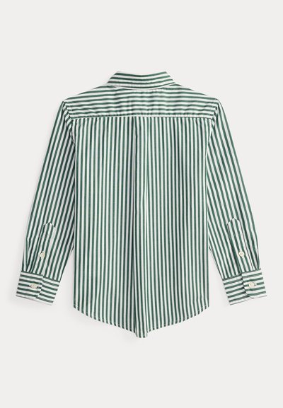 Πράσινο και λευκό ριγέ πουκάμισο μακρύ μανίκι με κοφτή γιακά και κουμπωτές μανσέτες, χαρακτηρισμένο από κατακόρυφες ρίγες και ίσια στρίφωμα.