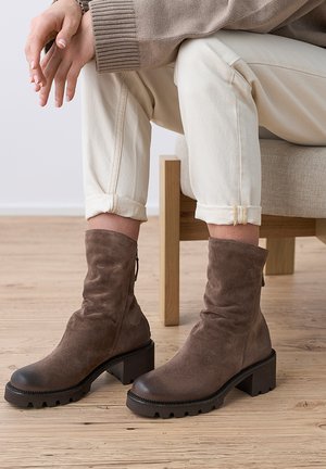 Paul Green, PAUL GREEN DAMEN - STIEFELETTEN 8291-040 BRAUN 37 - Classic ankle boots - braun