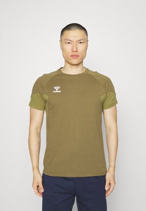 TRAVEL S S - T-shirts - military olive