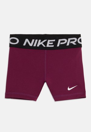Bordeaux kleuren Nike Pro compressiekort met zwarte tailleband, voorzien van witte "NIKE PRO" tekst en het witte Nike swoosh logo op het linkerpoot.