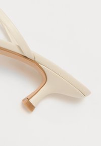 Madden Girl CHARLENE - Sandaler - bone paris