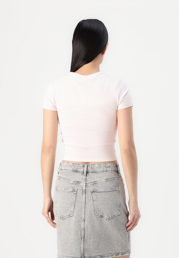 BASIC TIGHT - Basic T-shirt - shrinking violet3