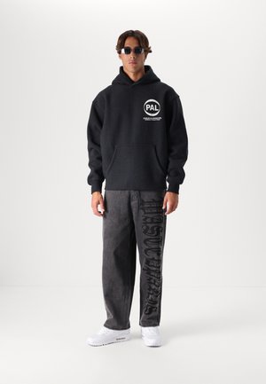 Pal Sporting Goods INTERNATIONAL HOODIE UNISEX - Bluză de molton - caviar black