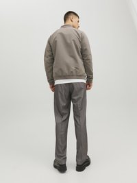 Jack & Jones JJERUSH - Bomberjacka - grey
