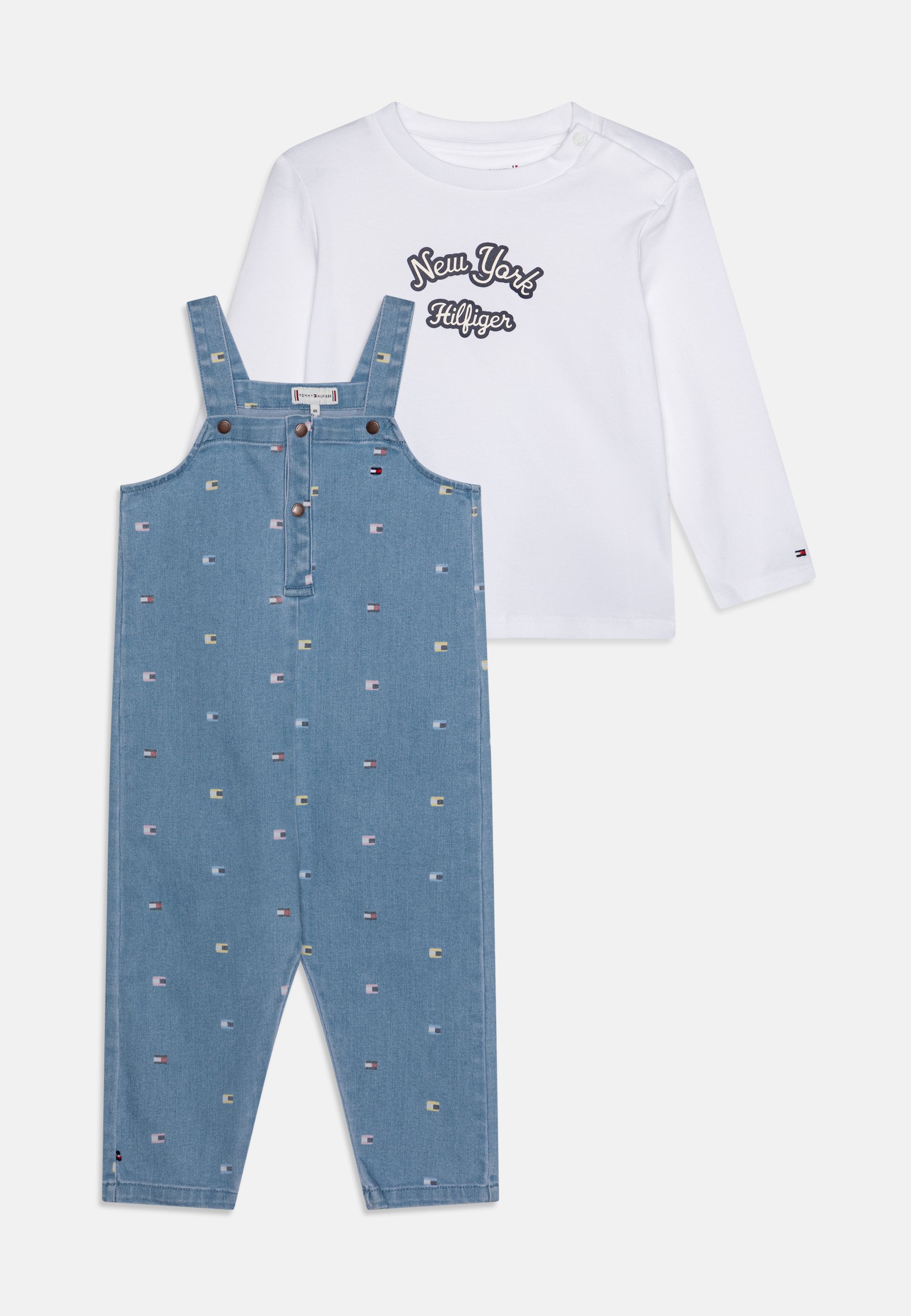 Tommy Hilfiger BABY FUN ALLOVER PRINT DUNGAREE UNISEX SET