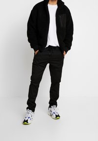 Replay Tygbyxor - black denim