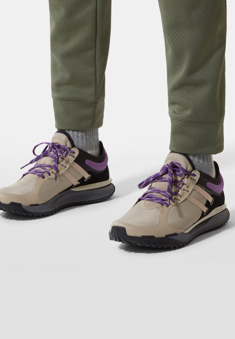 The North Face VECTIV ESCAPE FUTURELIGHT Hikingschuh FLAX/TNF BLACK
