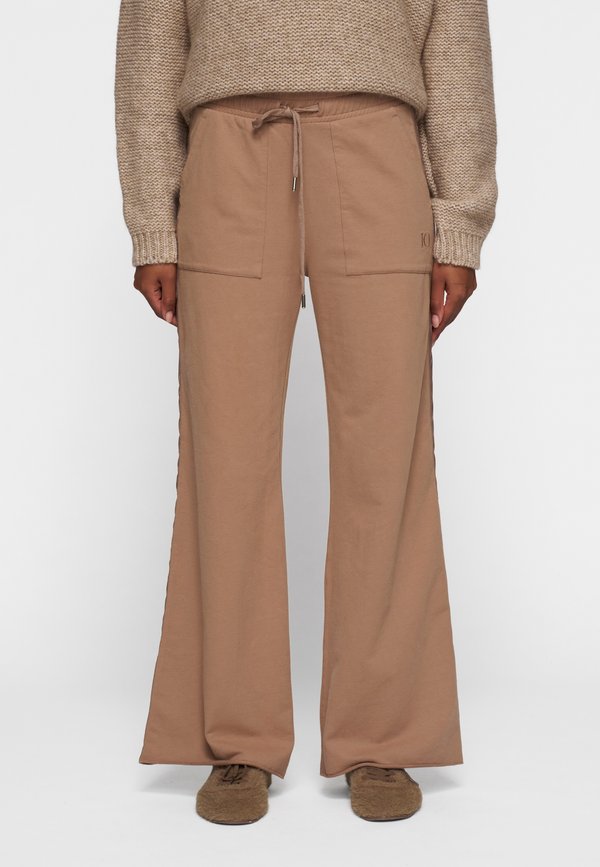 JOGGER - Jogginghose - fudge