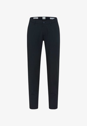 Zwarte broek gemaakt van een gladde, rekbare stof. Voorzien van een knoopsluiting aan de voorkant, riemlussen en een slankvallend ontwerp met taps toelopende pijpen.