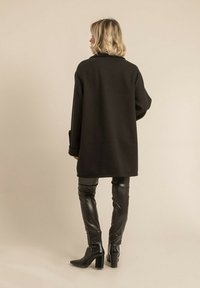 Dona x Lisa CABAN UBLIAZA - Manteau court - noir