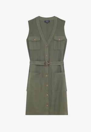 Vestito senza maniche di colore verde oliva con scollatura a V, chiusura con bottoni frontale, due tasche sul petto, due tasche laterali, cintura con fibbia circolare e tessuto testurizzato.