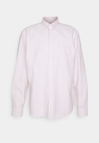Chemise à manches longues avec boutons, de couleur rose clair à rayures verticales blanches. Dotée d'un col et d'une poche poitrine gauche. Matière en coton.