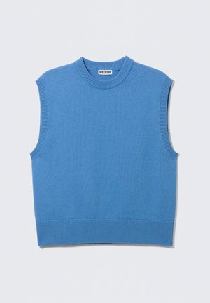 Μπλε πλεκτό αμάνικο γιλέκο με στρογγυλή λαιμόκοψη και ριμπ τελειώματα, τοποθετημένο επίπεδα σε φωτεινό γκρι φόντο.