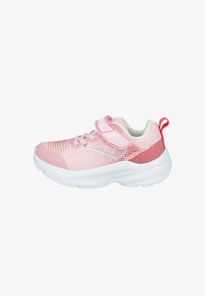 Zapatilla infantil rosa y blanca con malla transpirable, cierre de velcro, cordones, lazo rojo en el talón y suela blanca gruesa.