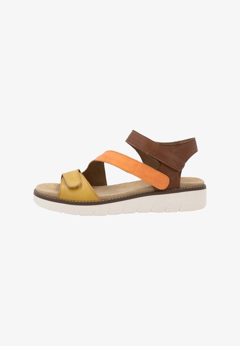 Sandalen mit einem Obermaterial aus gelbem, orangefarbenem und braunem Leder; verfügen über breite Riemen und eine gepolsterte Innensohle; dicke weiße Sohle mit strukturiertem Griff.