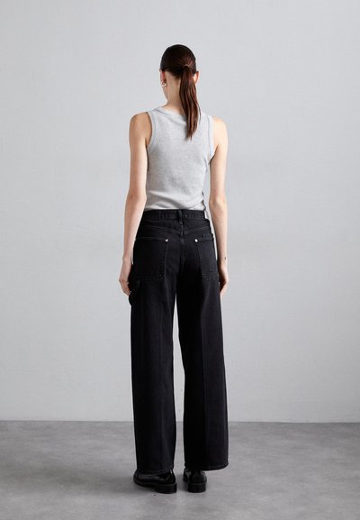 RE/DONE PAINTER JEAN - Traperice opuštenog kroja - crafted black