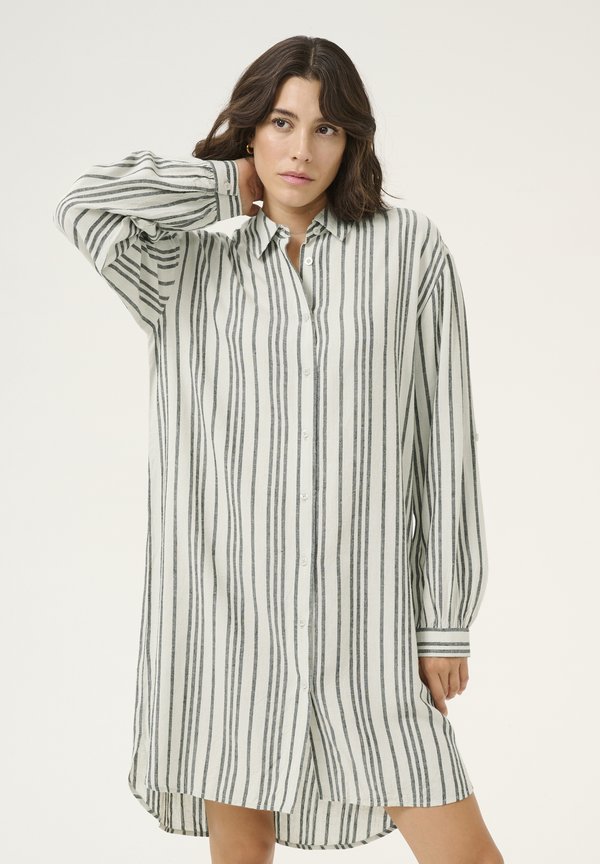 KAMILIA - Blusenkleid