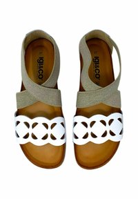 Sandali marroni con suola in gomma, presentano una tomaia in tessuto beige con design aperto e una fascia bianca intrecciata sulla parte anteriore. Taglia 37.