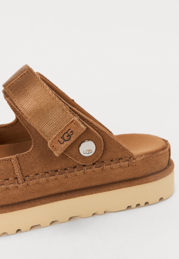 GOLDENSTAR  - Slippers - chestnut3