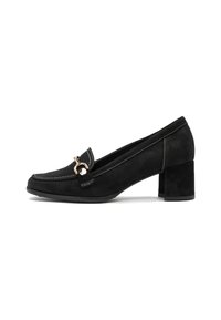 Mocasines de mujer de ante negro con tacón cuadrado, detalle de hebilla dorada y costuras blancas, mostrados en perfil lateral sobre fondo blanco.