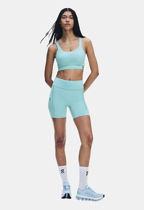 On PERFORMANCE TIGHTS SHORT - Short running tights - aquamarine — foto 2