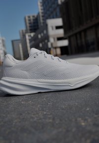 adidas Performance Silniční běžecké boty - white