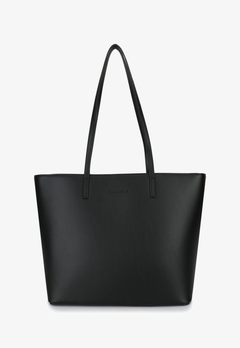 Svart läder tote-väska med två långa handtag, slät textur, öppen topp och präglad logodetalj på framsidan. Rektangulär form.