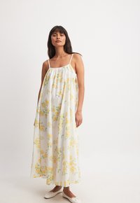 Vestito lungo - yellow flower print