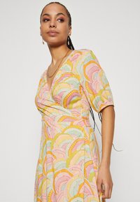 Never Fully Dressed HAVANA WRAP DRESS - Robe de jour - multi