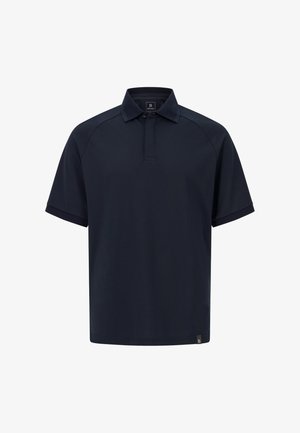 Námořnický polo trikots s hladkým materiálem, klasickým límcem, krátkými raglánovými rukávy a diskrétní štítkem značky na spodním levém rohu.